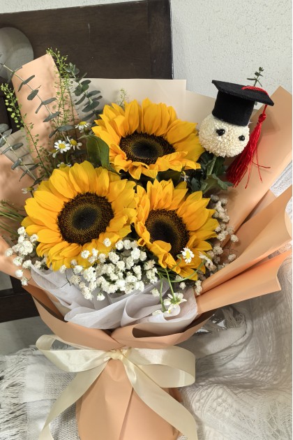 Graduation Sunflower Bouquet - Happy
